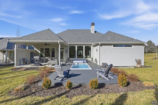 4108 SW Postoak DR, Topeka, KS 66610