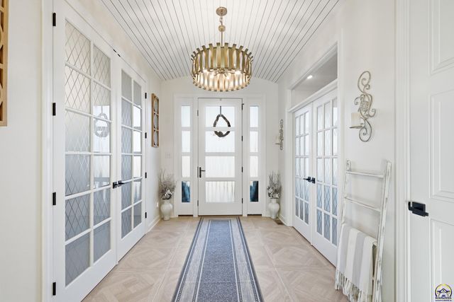 4108 SW Postoak DR, Topeka, KS 66610