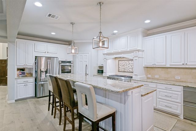 1604 Mcgreg Lane, Carrollton, TX 75010
