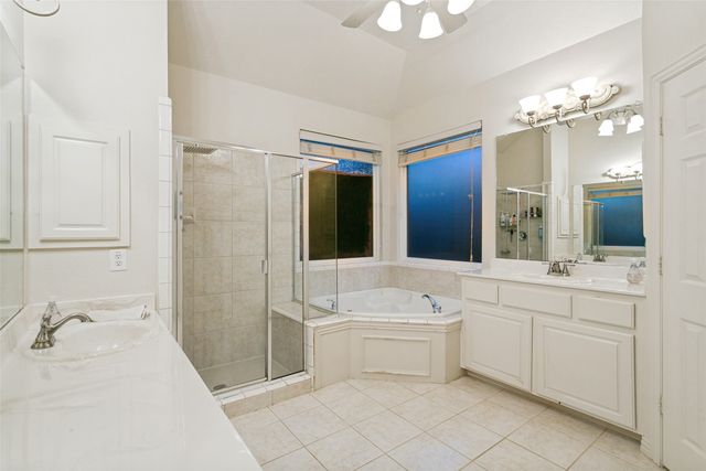 1604 Mcgreg Lane, Carrollton, TX 75010