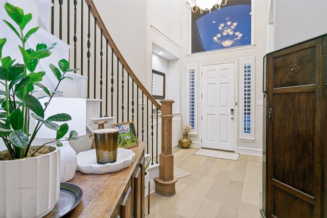 1604 Mcgreg Lane, Carrollton, TX 75010