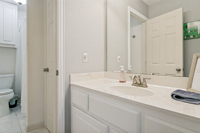 1604 Mcgreg Lane, Carrollton, TX 75010