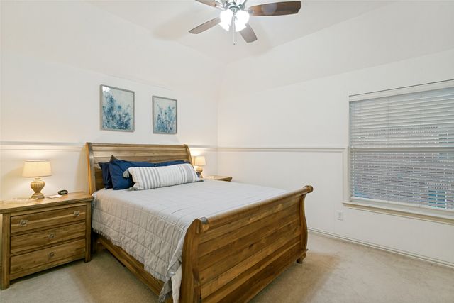 1604 Mcgreg Lane, Carrollton, TX 75010