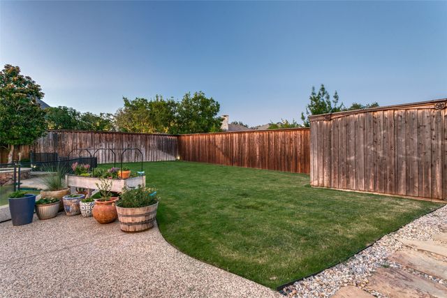 1604 Mcgreg Lane, Carrollton, TX 75010