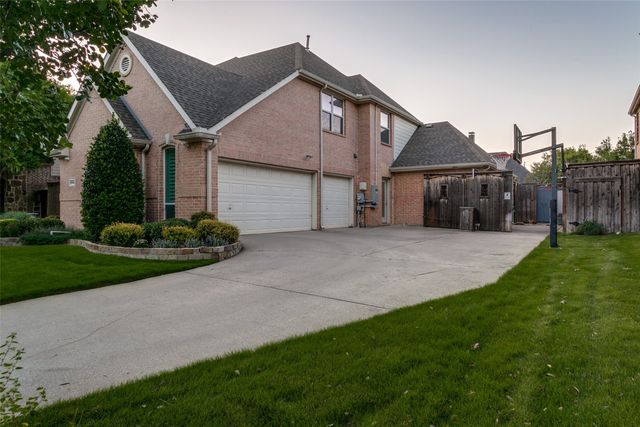 1604 Mcgreg Lane, Carrollton, TX 75010