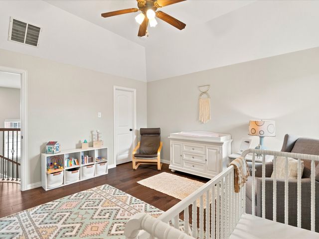 800 Kirby Drive, Lantana, TX 76226