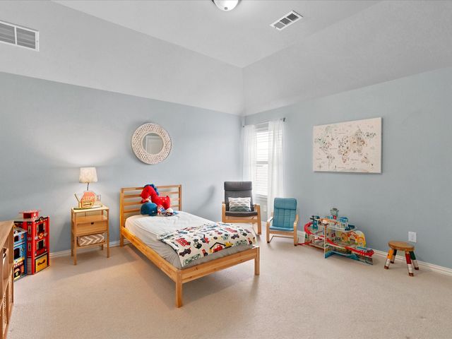 800 Kirby Drive, Lantana, TX 76226