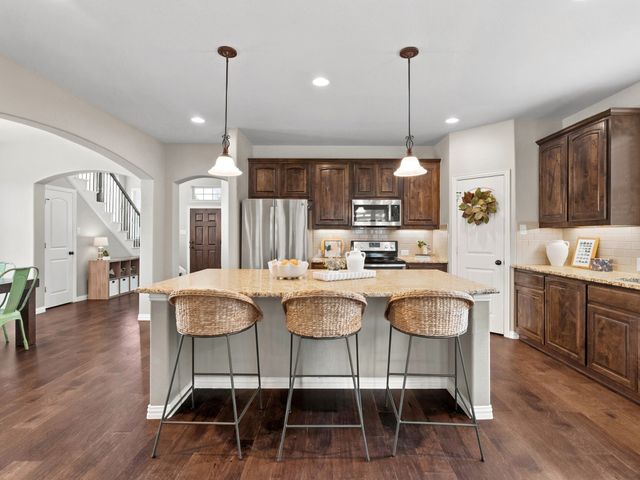800 Kirby Drive, Lantana, TX 76226