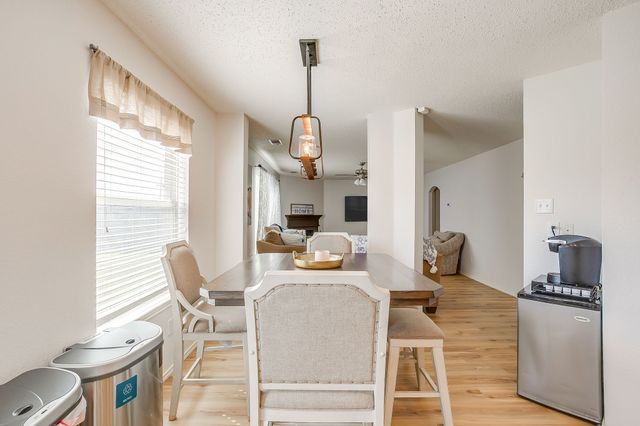 1700 Wolf Creek Drive, Arlington, TX 76018