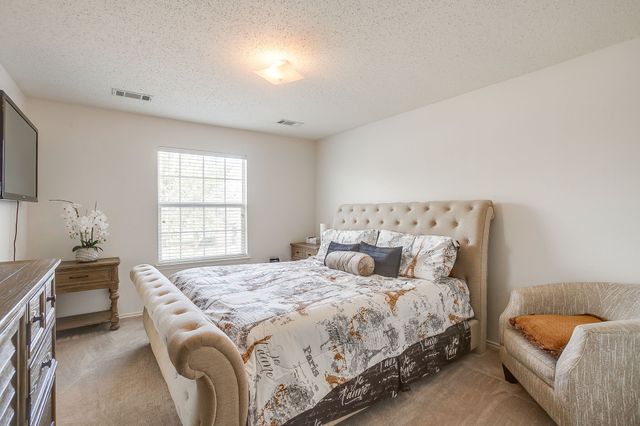 1700 Wolf Creek Drive, Arlington, TX 76018