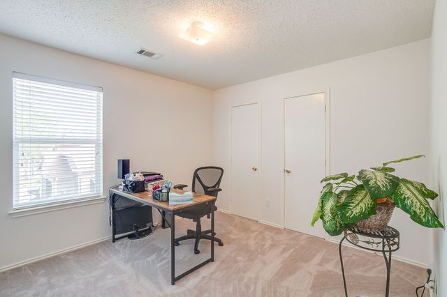 1700 Wolf Creek Drive, Arlington, TX 76018