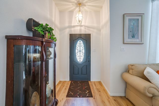 1700 Wolf Creek Drive, Arlington, TX 76018