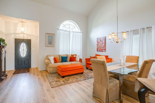 1700 Wolf Creek Drive, Arlington, TX 76018