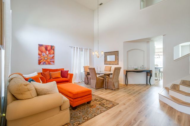 1700 Wolf Creek Drive, Arlington, TX 76018