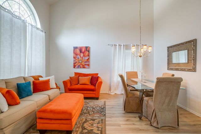 1700 Wolf Creek Drive, Arlington, TX 76018