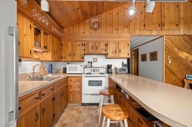28-36 Loon Point Road, Meredith, NH 03253