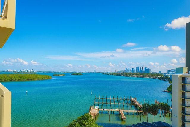 880 NE 69th Street 2g, Miami, FL 33138