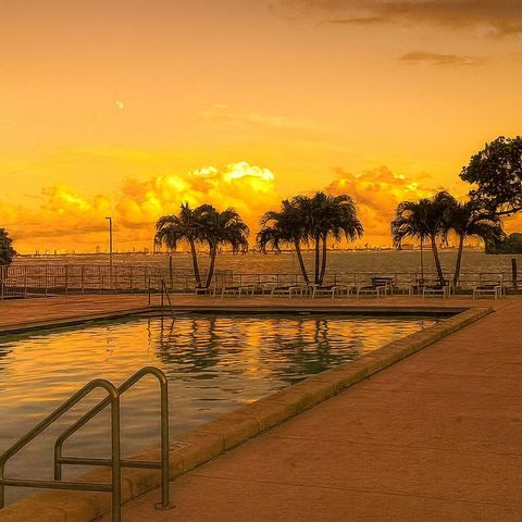 880 NE 69th Street 2g, Miami, FL 33138