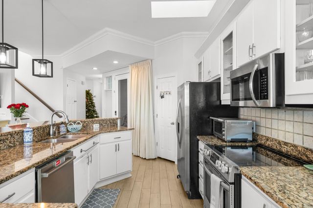 38 Garden Bay Court, Miramar Beach, FL 32550