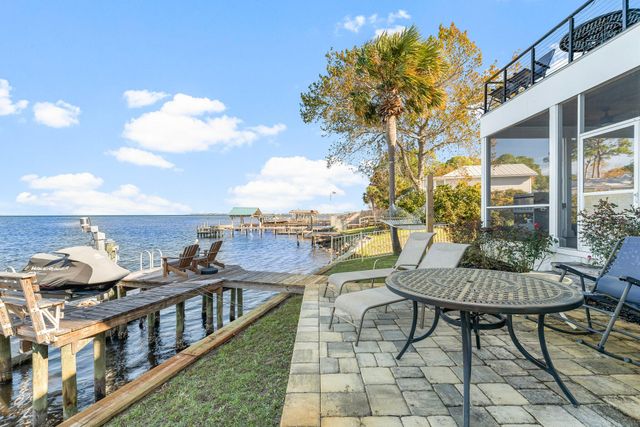 38 Garden Bay Court, Miramar Beach, FL 32550