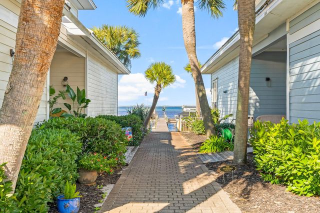 38 Garden Bay Court, Miramar Beach, FL 32550