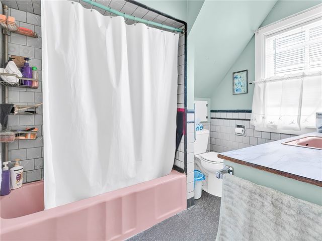 39 Bagley Street, Central Falls, RI 02863