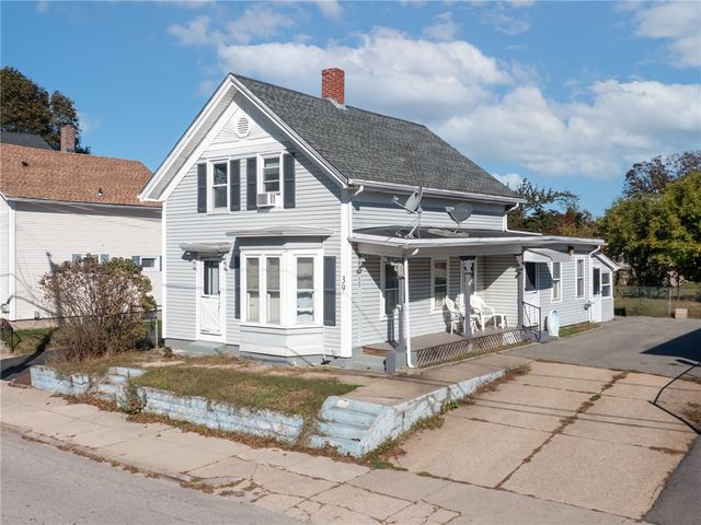 39 Bagley Street, Central Falls, RI 02863