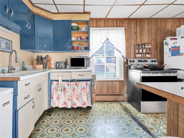 39 Bagley Street, Central Falls, RI 02863
