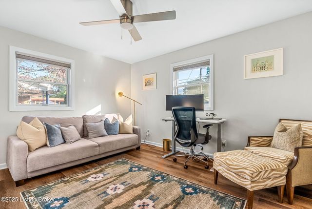 1515 Vivian Ln, Louisville, KY 40205