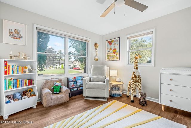 1515 Vivian Ln, Louisville, KY 40205