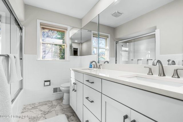 1515 Vivian Ln, Louisville, KY 40205