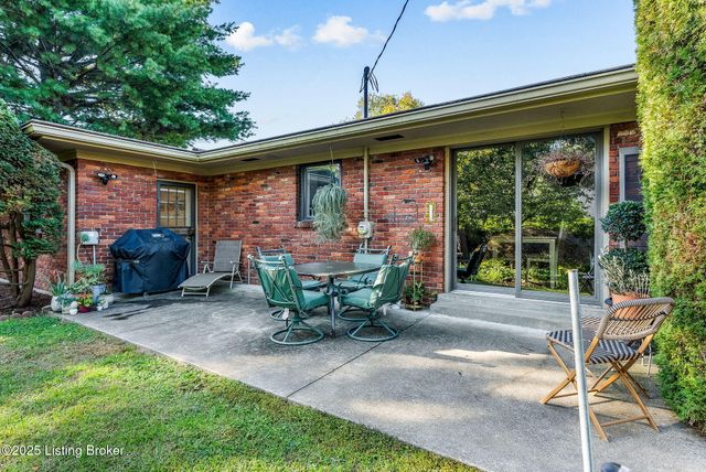 1515 Vivian Ln, Louisville, KY 40205