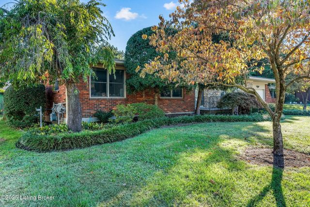 1515 Vivian Ln, Louisville, KY 40205