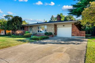 1515 Vivian Ln, Louisville, KY 40205