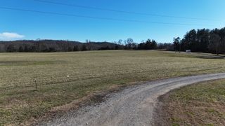395 Old Oak Hill Rd, Rickman, TN 38580