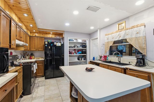 7427 EASTVIEW PLACE, Lakeland, FL 33810