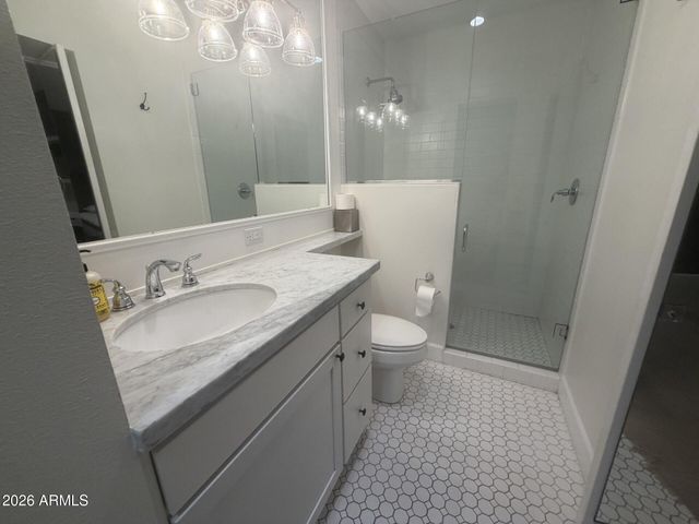 4061 E CAMPBELL Avenue E, Phoenix, AZ 85018