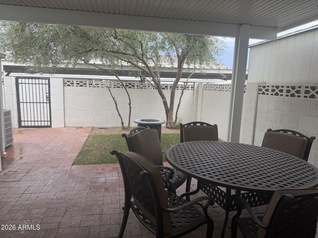 4061 E CAMPBELL Avenue E, Phoenix, AZ 85018