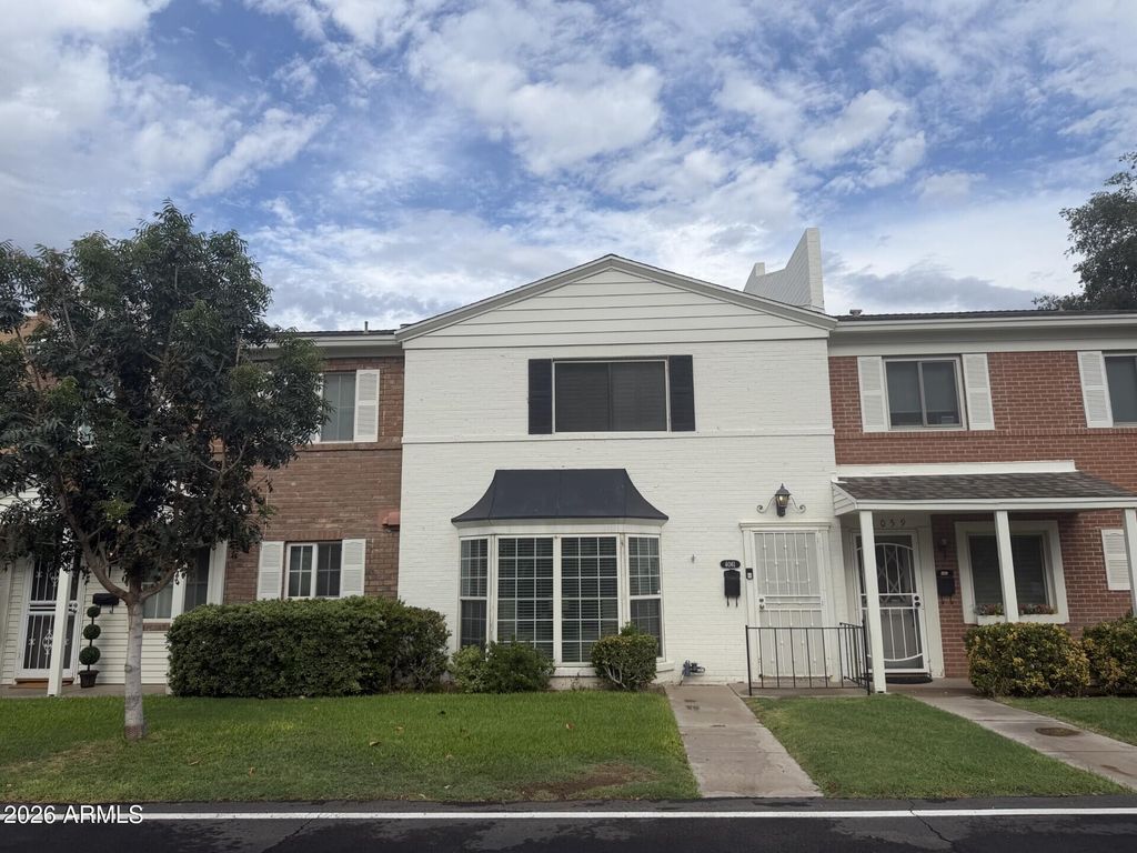 4061 E CAMPBELL Avenue E, Phoenix, AZ 85018