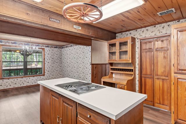 18337 Eastside Rd, Troup, TX 75789