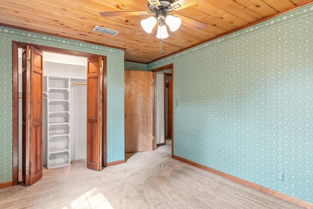 18337 Eastside Rd, Troup, TX 75789