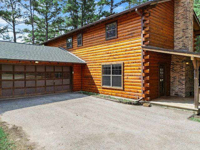 18337 Eastside Rd, Troup, TX 75789