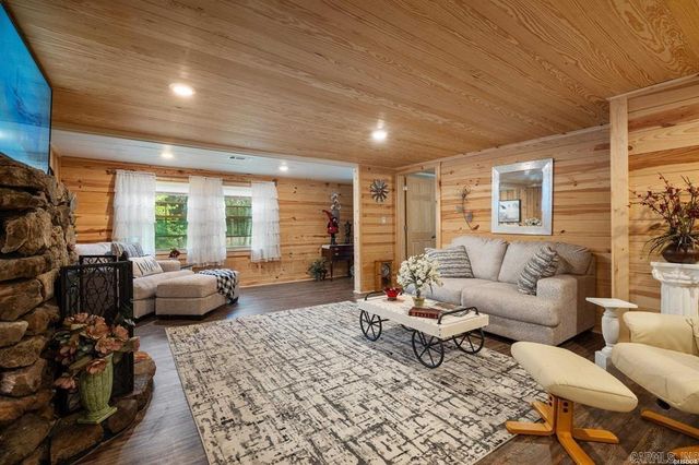 4915 Albert Pike Road, Hot Springs, AR 71913