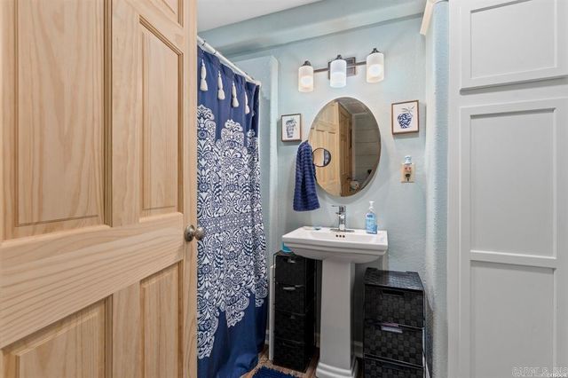 4915 Albert Pike Road, Hot Springs, AR 71913