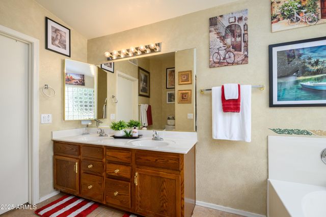 17614 W ARCADIA Drive, Surprise, AZ 85374