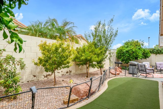 17614 W ARCADIA Drive, Surprise, AZ 85374
