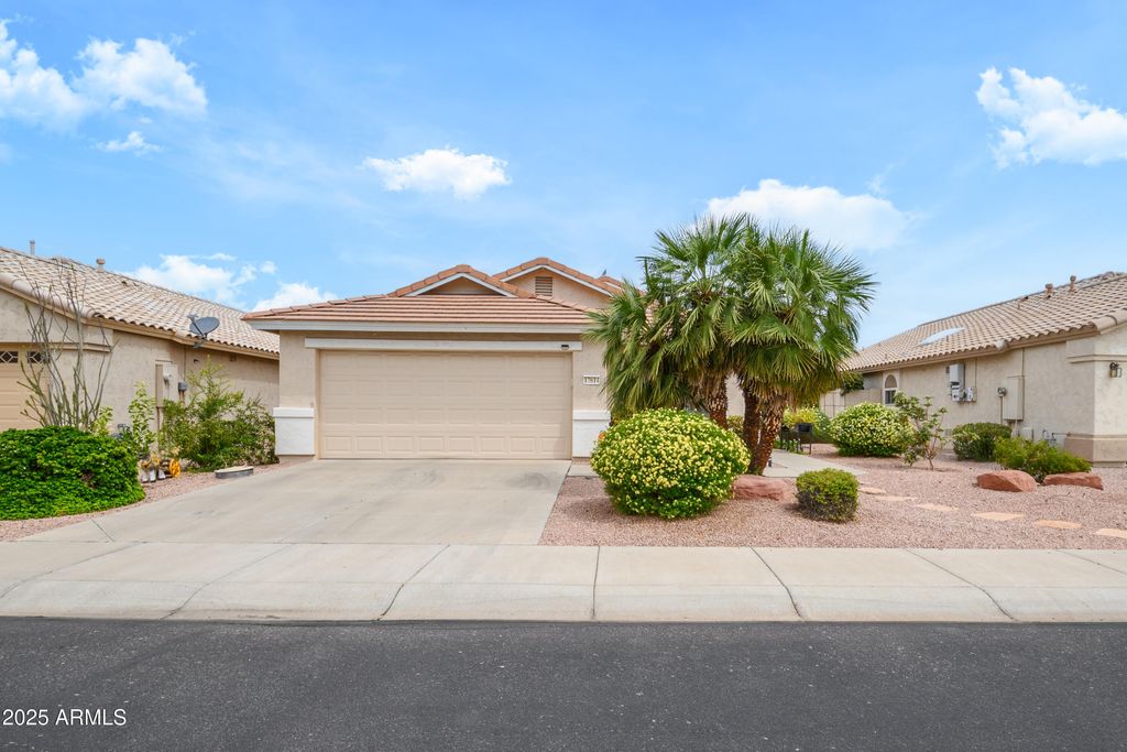 17614 W ARCADIA Drive, Surprise, AZ 85374 — photo 3