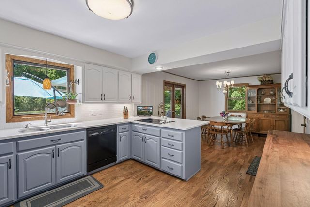 2415 Merrimac Lane N, Plymouth, MN 55447
