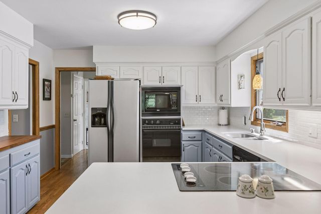 2415 Merrimac Lane N, Plymouth, MN 55447