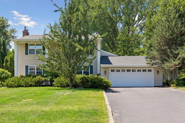 2415 Merrimac Lane N, Plymouth, MN 55447